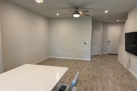 Touwnhouse à louer à Bradenton, Floride: 3 chambres, 149.94 m2 № 2218122 - photo 12