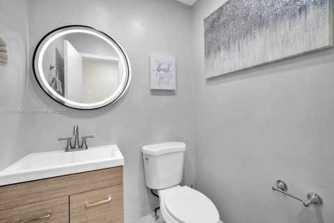 Townhouse in Pembroke Pines, Florida 2 bedrooms, 87.05 sq.m. № 1889189 - photo 15