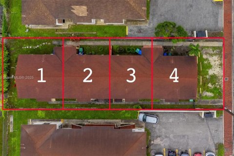 Immobilier commercial à vendre à Miami, Floride: 333.7 m2 № 1922030 - photo 2
