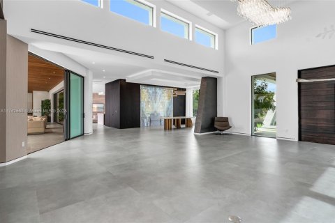 Купить виллу или дом в Майами, Флорида 5 спален, 522.11м2, № 1859867 - фото 7