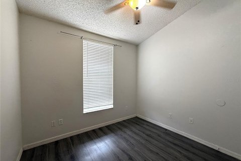 Touwnhouse à louer à Riverview, Floride: 3 chambres, 131.18 m2 № 2399226 - photo 7