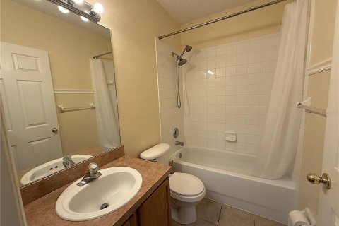 Touwnhouse à louer à Riverview, Floride: 3 chambres, 131.18 m2 № 2399226 - photo 8