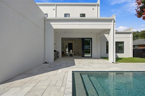 House in Orlando, Florida 4 bedrooms, 295.43 sq.m. № 2413535 - photo 9