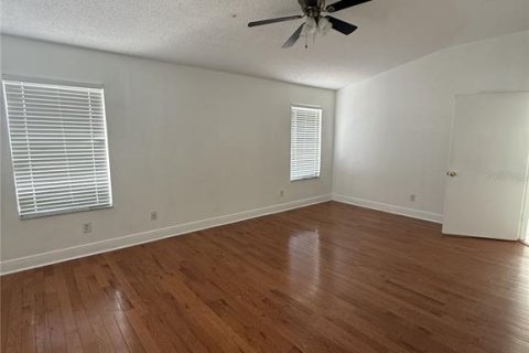 Casa en alquiler en Kissimmee, Florida, 4 dormitorios, 252.04 m2 № 2167762 - foto 7