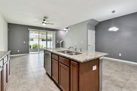 Townhouse in Riverview, Florida 3 bedrooms, 156.82 sq.m. № 1828131 - photo 15
