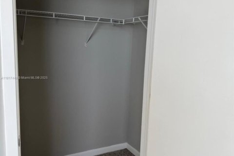 Condo in West Palm Beach, Florida, 1 bedroom  № 1772644 - photo 11