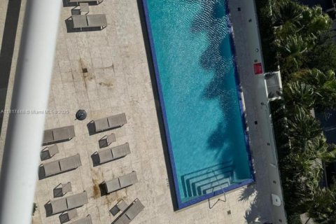 Condo in West Palm Beach, Florida, 1 bedroom  № 1772644 - photo 18
