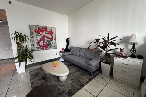 Condo in Sunny Isles Beach, Florida  № 2041032 - photo 24