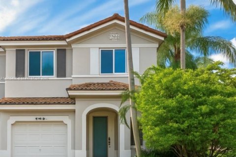 Adosado en venta en Doral, Florida, 4 dormitorios, 167.97 m2 № 1975883 - foto 2