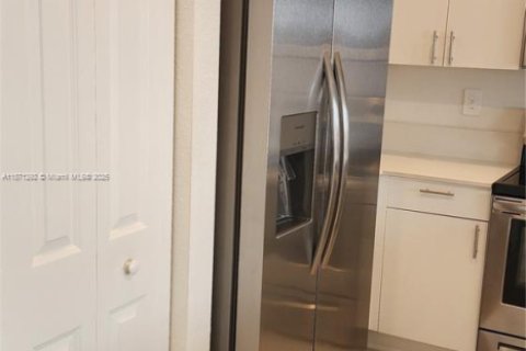 Adosado en alquiler en Homestead, Florida, 3 dormitorios, 129.41 m2 № 1920596 - foto 11