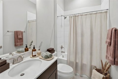 House in Gainesville, Florida 3 bedrooms, 144 sq.m. № 2237836 - photo 13