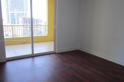Condo in Miami, Florida, 1 bedroom  № 1939683 - photo 14