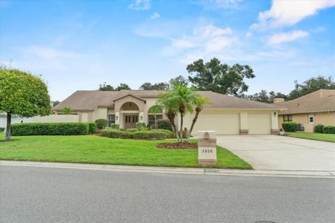 House in Plant City, Florida 4 bedrooms, 263.29 sq.m. № 1902010 - photo 2