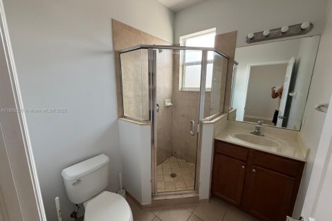 Снять в аренду квартиру в Майами, Флорида 1 спальня, 214.79м2, № 1952681 - фото 4