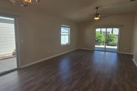 Villa ou maison à louer à The Villages, Floride: 2 chambres, 112.04 m2 № 2166166 - photo 7