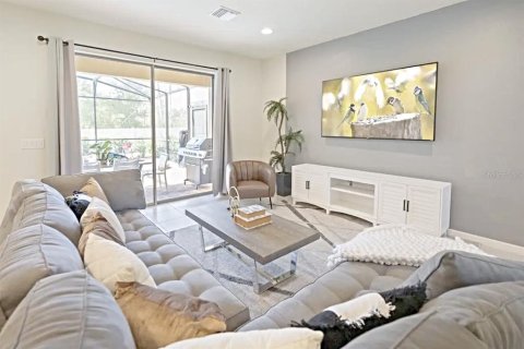 Villa ou maison à vendre à Kissimmee, Floride: 5 chambres, 240.34 m2 № 2306139 - photo 4