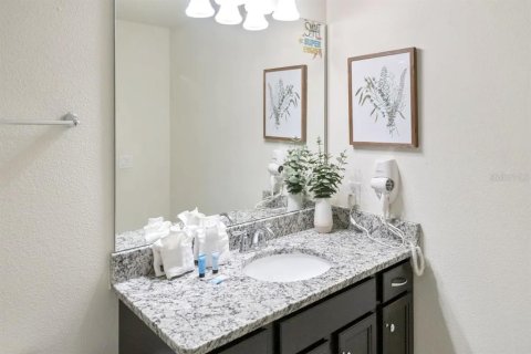 Villa ou maison à vendre à Kissimmee, Floride: 5 chambres, 240.34 m2 № 2306139 - photo 18