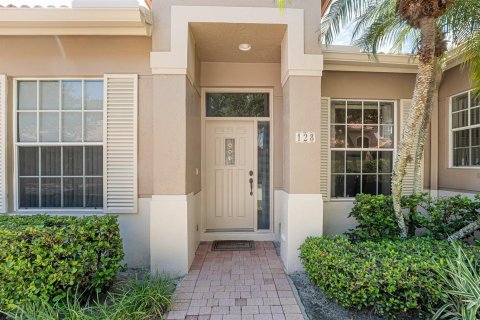 Townhouse in Palm Beach Gardens, Florida 3 bedrooms, 136.29 sq.m. № 2433969 - photo 2