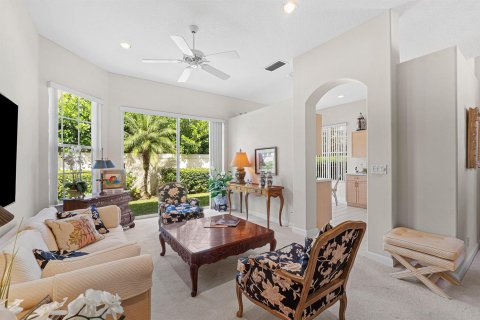Townhouse in Palm Beach Gardens, Florida 3 bedrooms, 136.29 sq.m. № 2433969 - photo 7