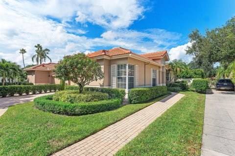 Townhouse in Palm Beach Gardens, Florida 3 bedrooms, 136.29 sq.m. № 2433969
