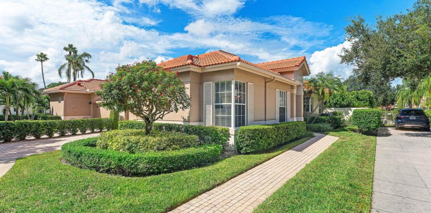 Townhouse in Palm Beach Gardens, Florida 3 bedrooms, 136.29 sq.m. № 2433969