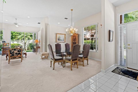 Townhouse in Palm Beach Gardens, Florida 3 bedrooms, 136.29 sq.m. № 2433969 - photo 5