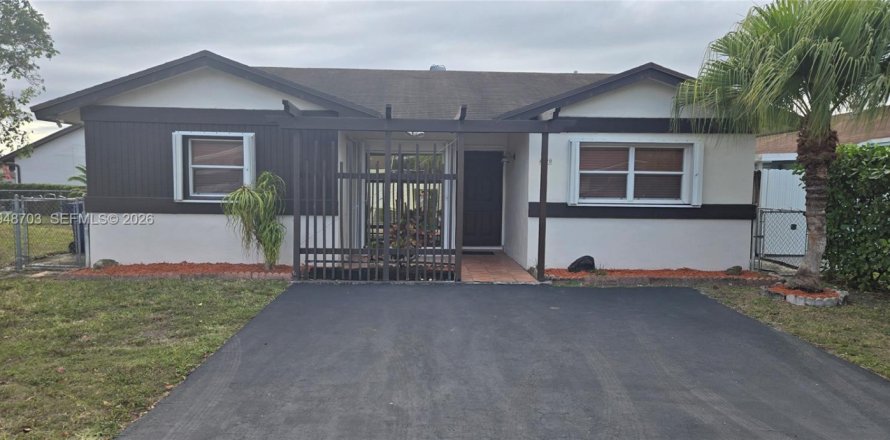 Таунхаус в Майами, Флорида 2 спальни, 107.02м2 № 2004922