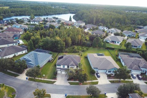 Villa ou maison à louer à Land O' Lakes, Floride: 5 chambres, 327.2 m2 № 2322666 - photo 3