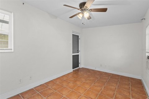 Villa ou maison à vendre à Saint Petersburg, Floride: 4 chambres, 123.19 m2 № 2360476 - photo 30