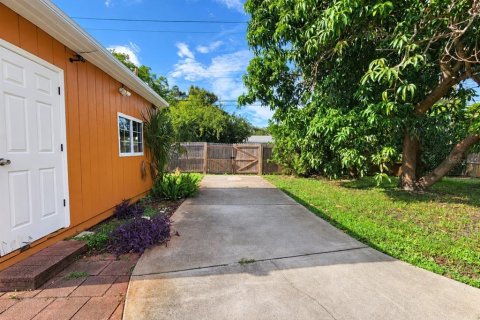 Villa ou maison à vendre à Saint Petersburg, Floride: 4 chambres, 123.19 m2 № 2360476 - photo 21