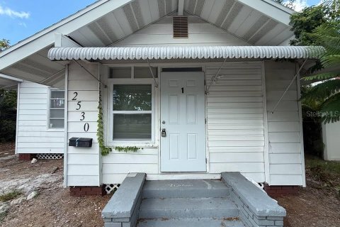 Villa ou maison à Bradenton, Floride 2 chambres, 83.61 m2 № 2381243