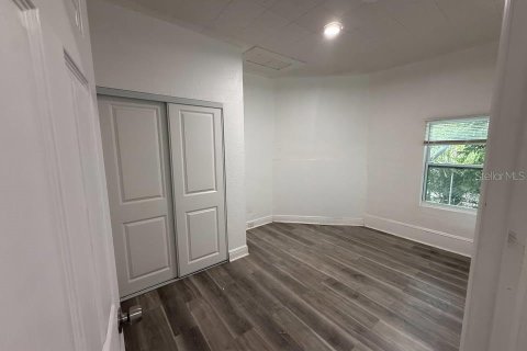 Villa ou maison à louer à Bradenton, Floride: 2 chambres, 83.61 m2 № 2381243 - photo 8