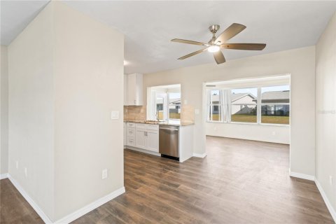 House in Pinellas Park, Florida 2 bedrooms, 96.9 sq.m. № 1531674 - photo 7