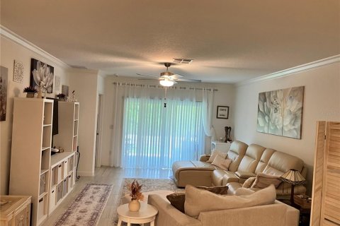 Villa ou maison à vendre à Land O' Lakes, Floride: 2 chambres, 162.3 m2 № 2210209 - photo 5