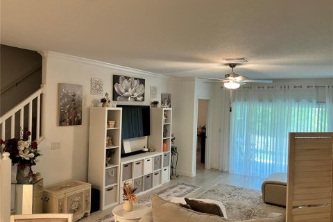 Villa ou maison à vendre à Land O' Lakes, Floride: 2 chambres, 162.3 m2 № 2210209 - photo 6