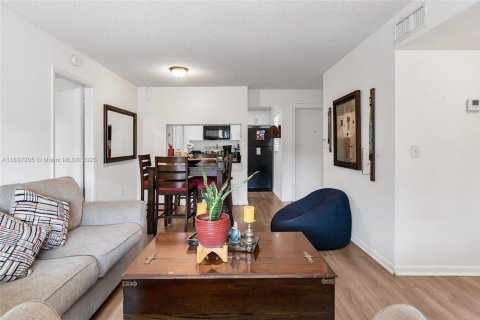 Condominio en venta en Miami, Florida, 3 dormitorios, 92.25 m2 № 1822102 - foto 8