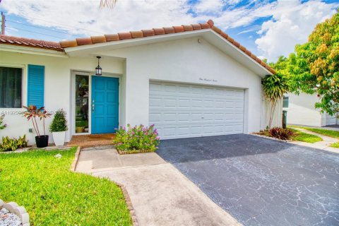 Casa en venta en Boca Raton, Florida, 4 dormitorios, 138.42 m2 № 1983731 - foto 4