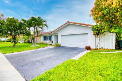 Casa en venta en Boca Raton, Florida, 4 dormitorios, 138.42 m2 № 1983731 - foto 3