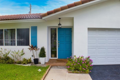 Casa en venta en Boca Raton, Florida, 4 dormitorios, 138.42 m2 № 1983731 - foto 6