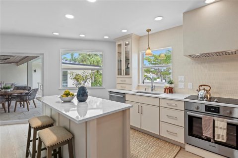 Casa en venta en Holmes Beach, Florida, 3 dormitorios, 167.13 m2 № 2195352 - foto 15