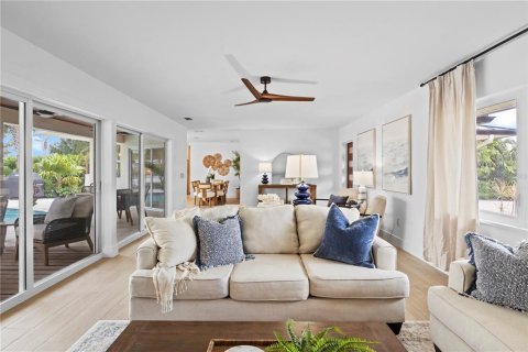 Casa en venta en Holmes Beach, Florida, 3 dormitorios, 167.13 m2 № 2195352 - foto 9