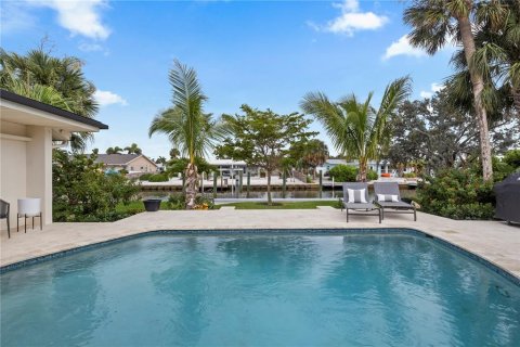 Casa en venta en Holmes Beach, Florida, 3 dormitorios, 167.13 m2 № 2195352 - foto 2