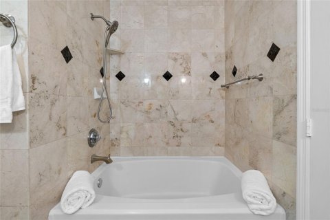 Condo in Tampa, Florida, 1 bedroom  № 1844663 - photo 19
