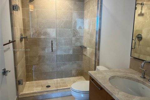 Condo in Sunny Isles Beach, Florida, 2 bedrooms  № 1710877 - photo 21