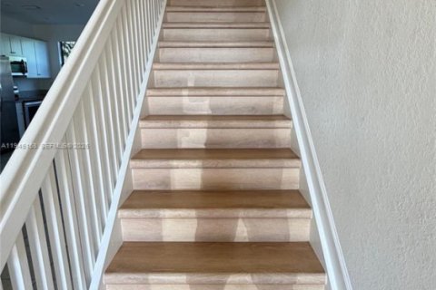 Townhouse in Homestead, Florida 3 bedrooms, 123.19 sq.m. № 2003348 - photo 5