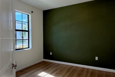 Townhouse in Homestead, Florida 3 bedrooms, 123.19 sq.m. № 2003348 - photo 7