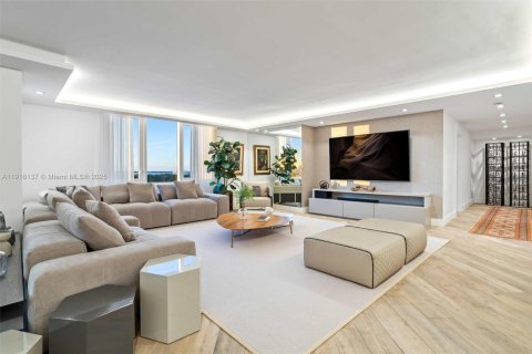 Condo in Miami Beach, Florida, 3 bedrooms  № 2061596