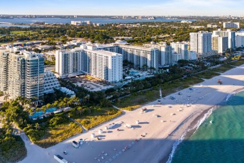 Condo in Miami Beach, Florida, 3 bedrooms  № 2061596 - photo 5