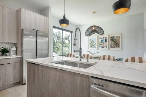 Touwnhouse à vendre à Tampa, Floride: 3 chambres, 197.42 m2 № 1905554 - photo 13