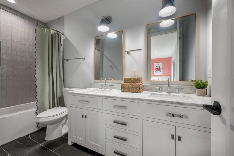 Touwnhouse à vendre à Tampa, Floride: 3 chambres, 197.42 m2 № 1905554 - photo 28